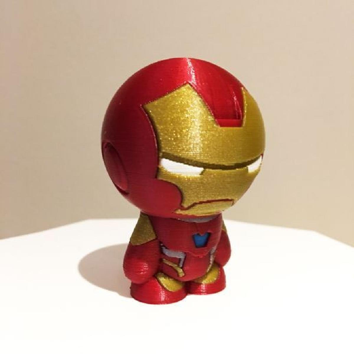 Estatua de Ironman em 5 cores para impressao multimaterial.