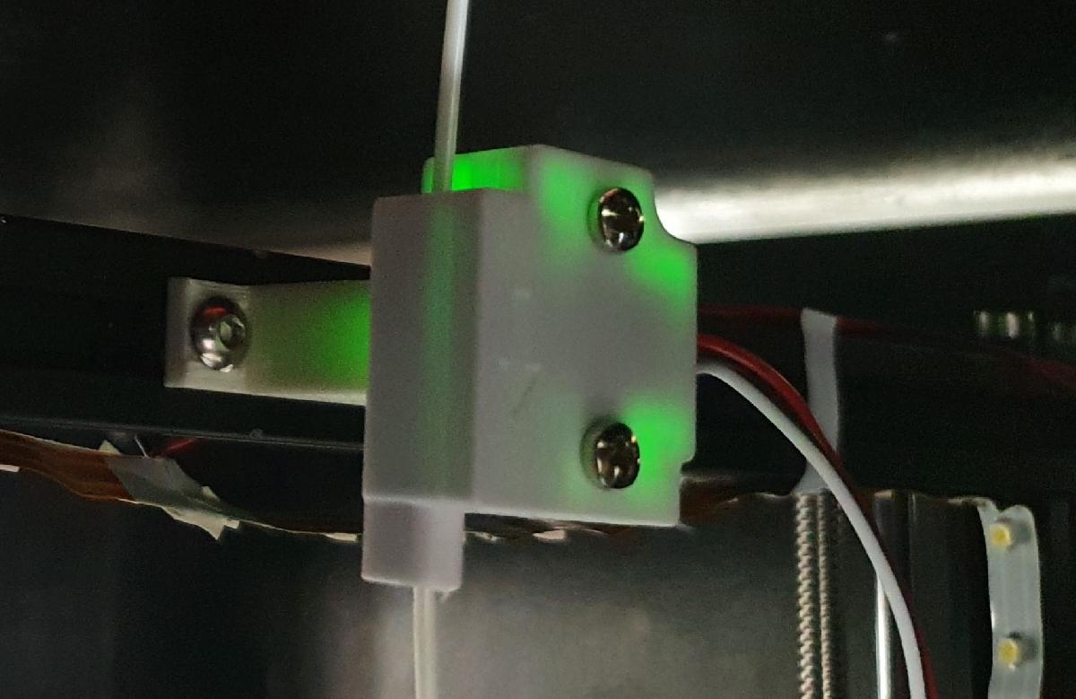 Suporte para sensor de filamento em caso de fim de filamento para quadro 2020.