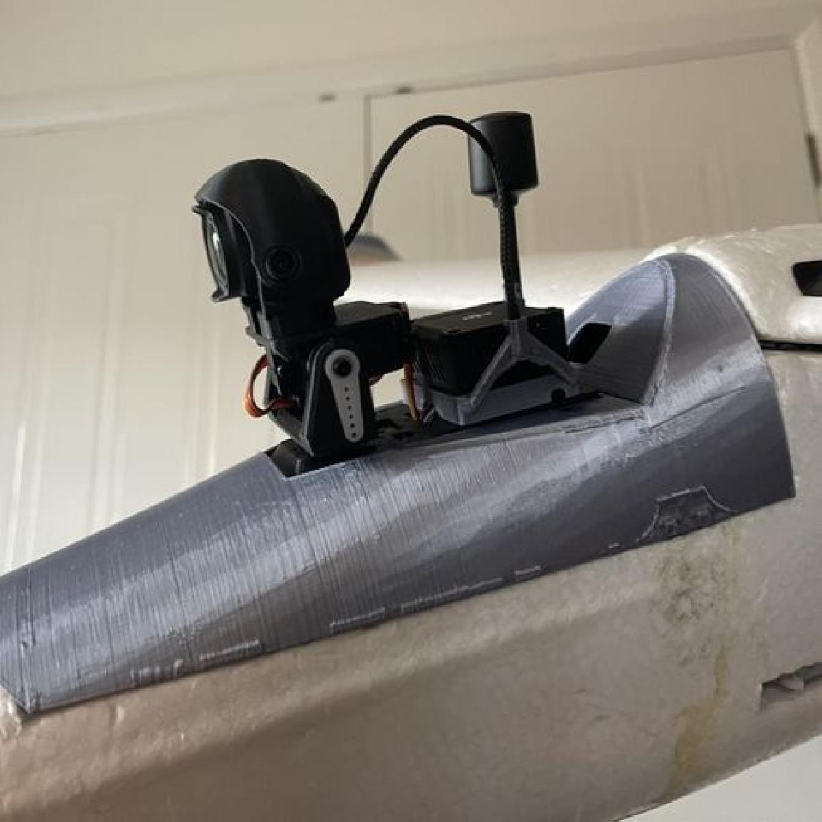 (remix) Bix3 Bixler 3 FPV Capo com Recorte para Gimbal AtomRC