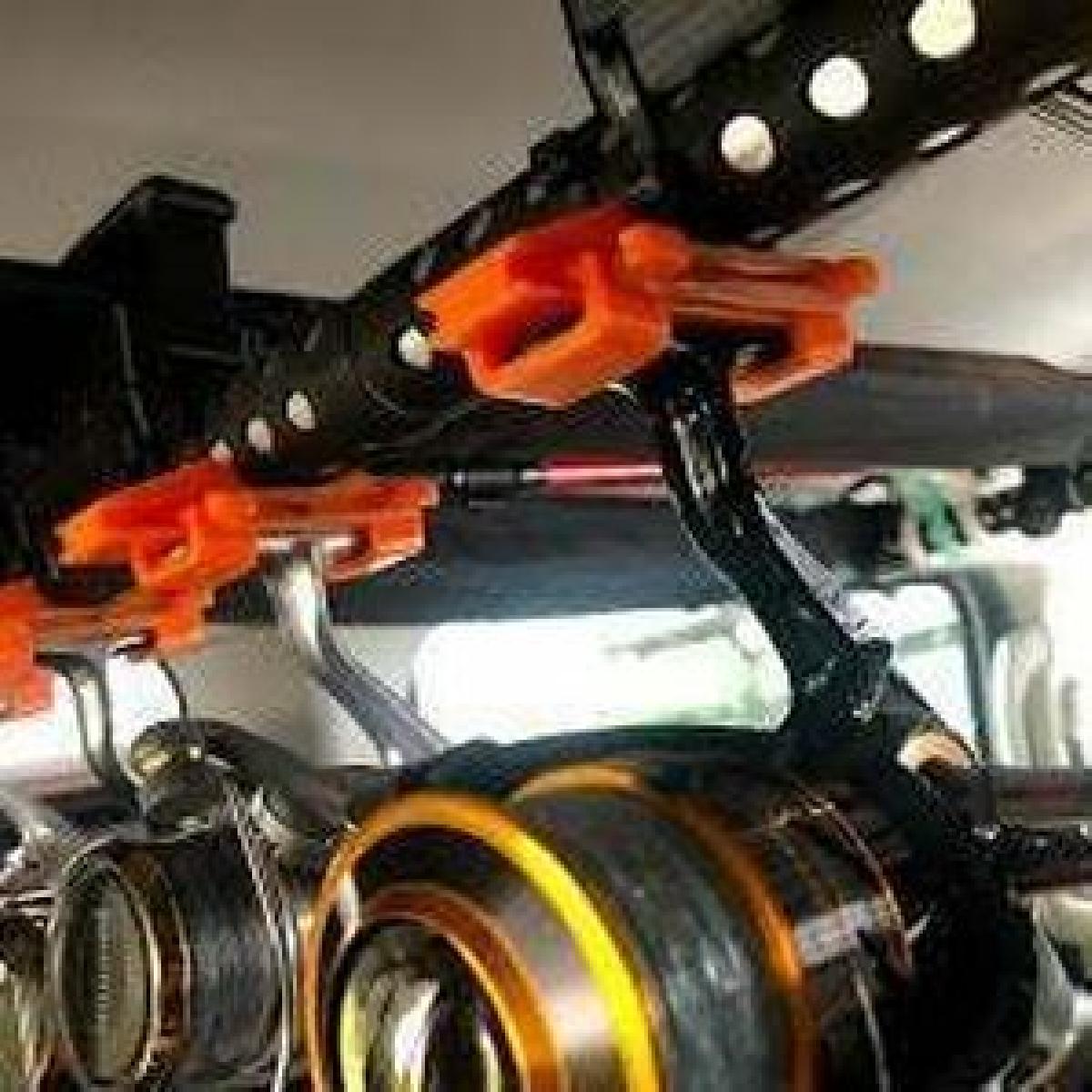 Suporte para carretilha de pesca para poste de Φ31mm ou parede plana.
