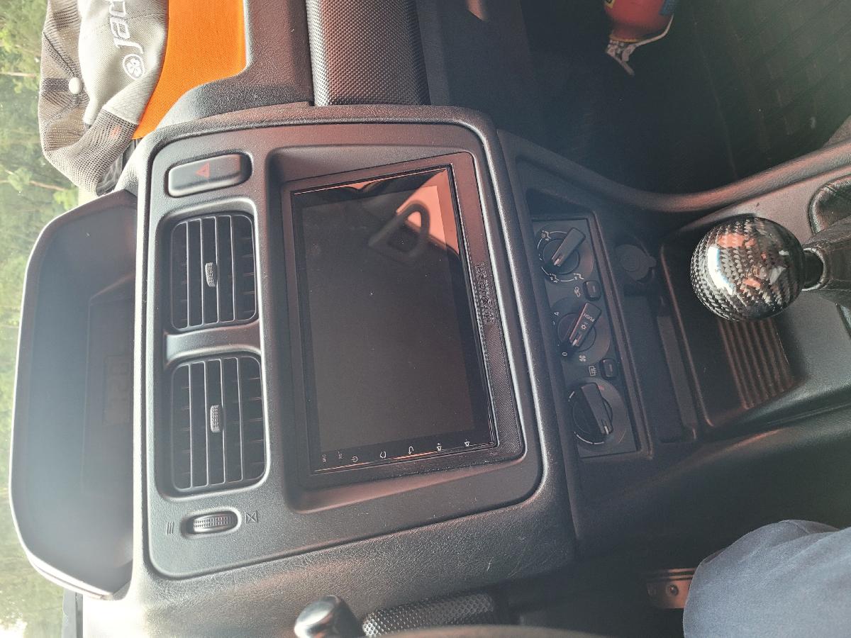 Moldura 2 din para Pajero TR4