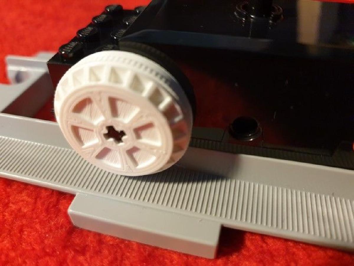 Trens LEGO em trilhos DUPLO