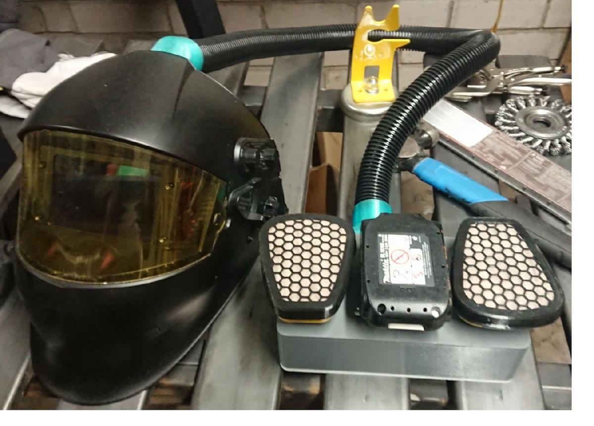 Capacete de soldagem com ar forcado