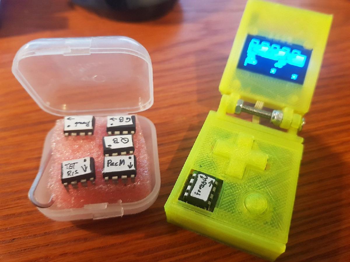 Estojo tipo concha compativel com TinyJoypad