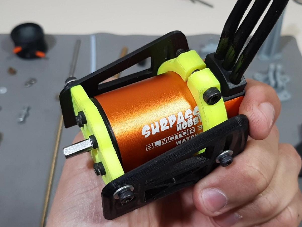 Barco RC Modificado