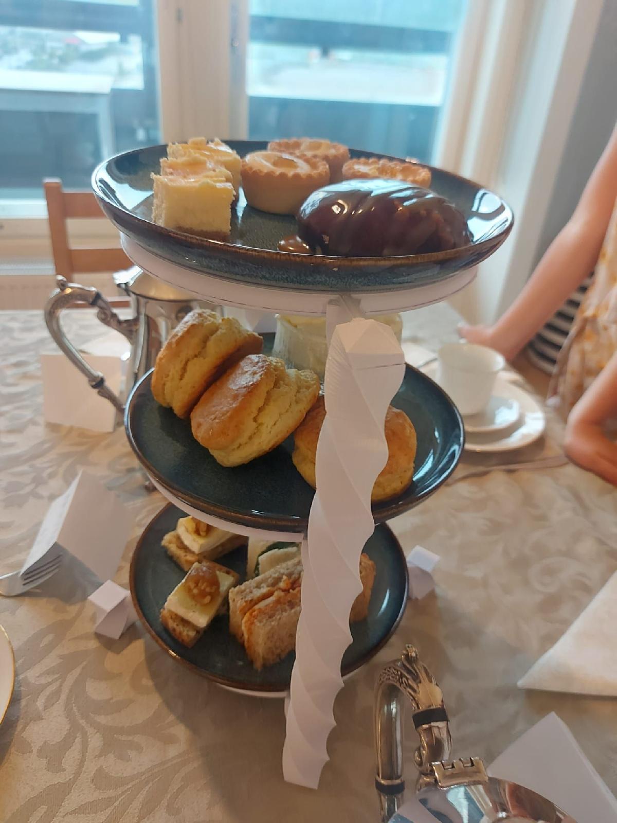 Bandeja de Cha em Tres Niveis