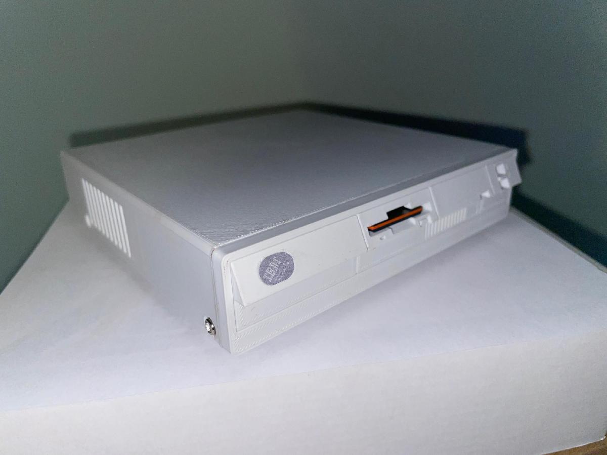Case estilo IBM PS/2 para Raspberry Pi 2/3/4