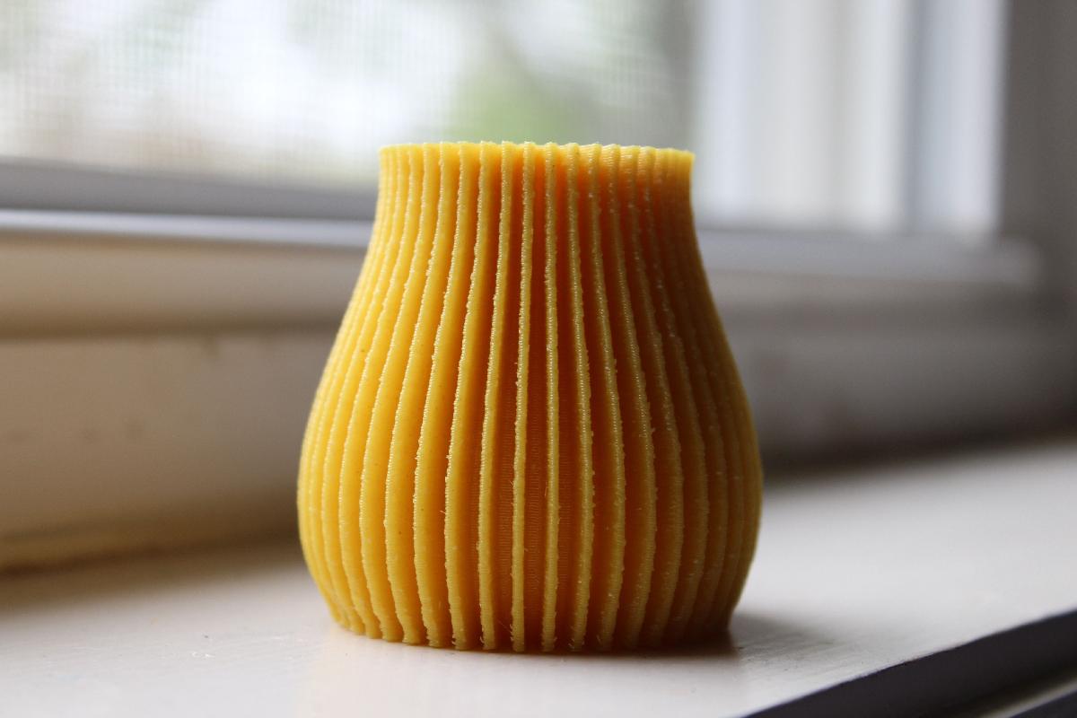 Vaso Abstrato Linear
