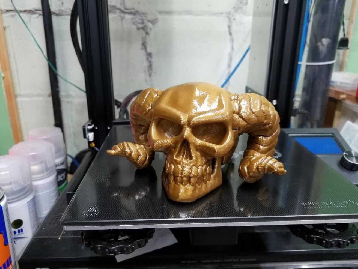 Tampa do receptor com caveira de demonio   basta encaixar.