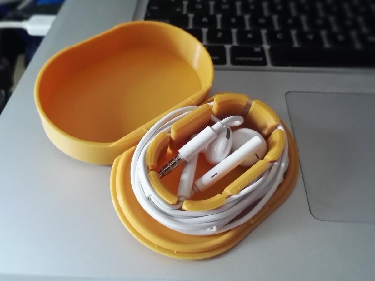 Estojo articulado para fones de ouvido (remix de partes separadas)