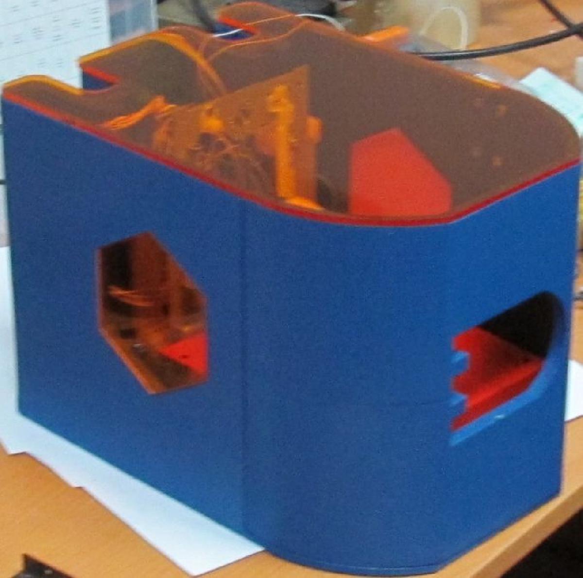 Impressora 3D RAR Print   de codigo aberto, baixo custo, fotopolimero