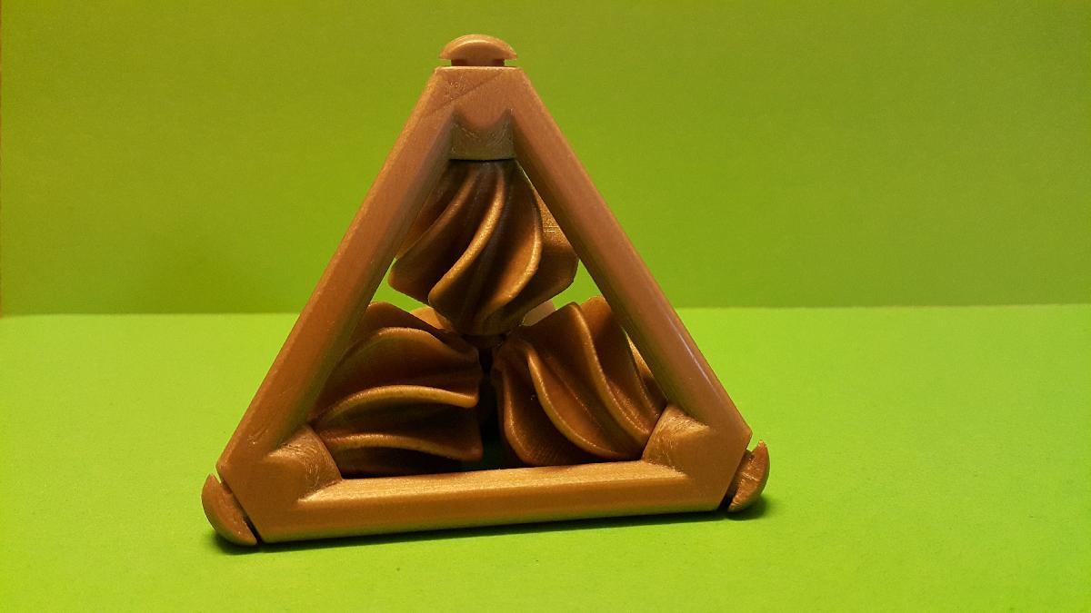 Tetraedro com helices
