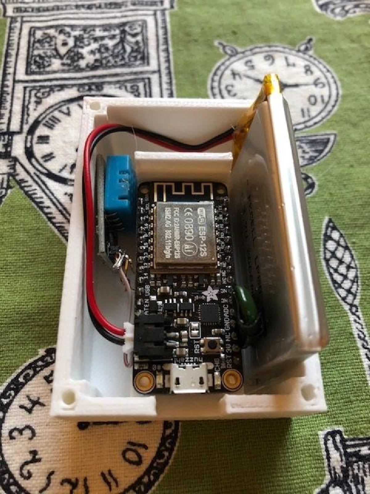 Caixa de Projeto ESP8266 Huzzah Feather