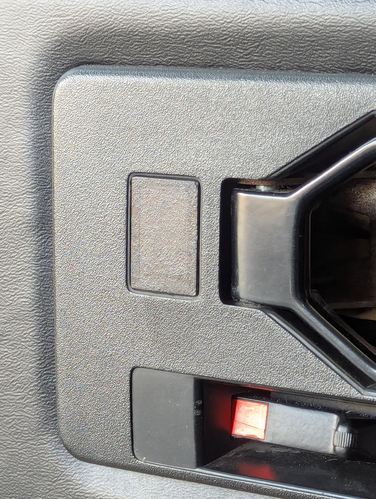 Tampas de porta Fiero