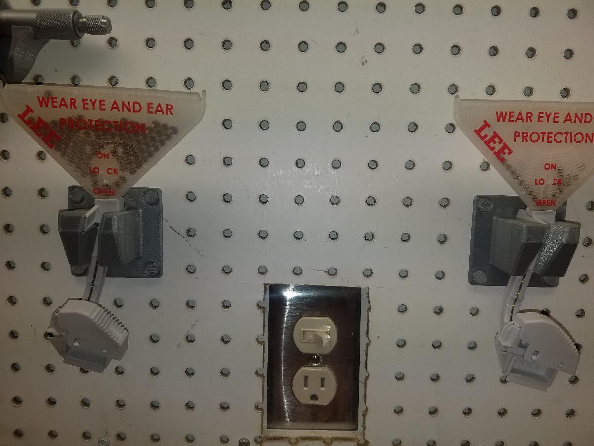 suporte de painel perfurado Lee Safety Primer (versao Triangle Tray)