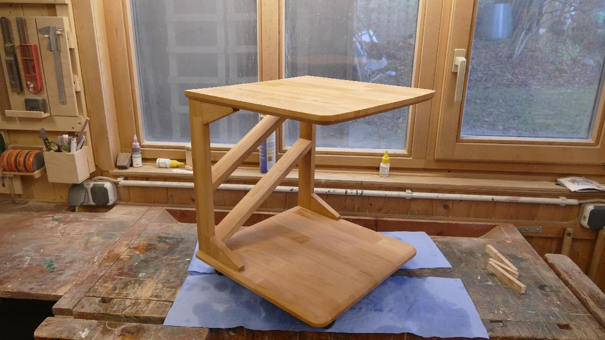 Pequena mesa lateral DIY por 39€