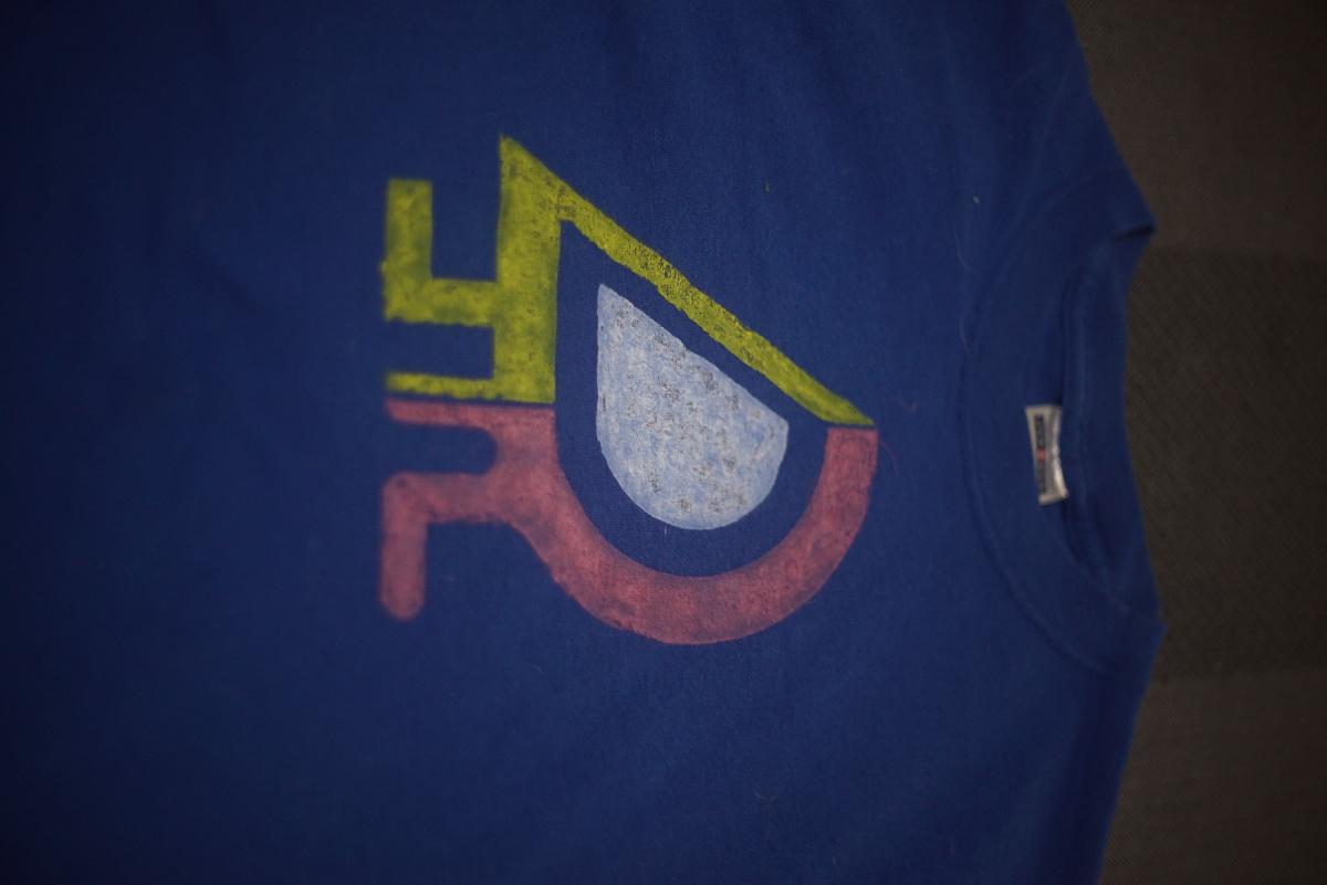 Camiseta com estampa em bloco do logo do Splatfest do Splatoon