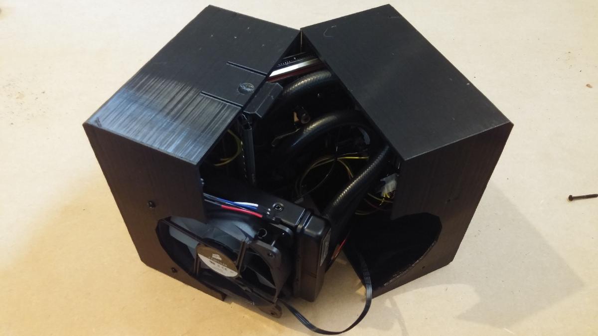 Gabinete de computador mini ITX sem parafusos e silencioso Remix