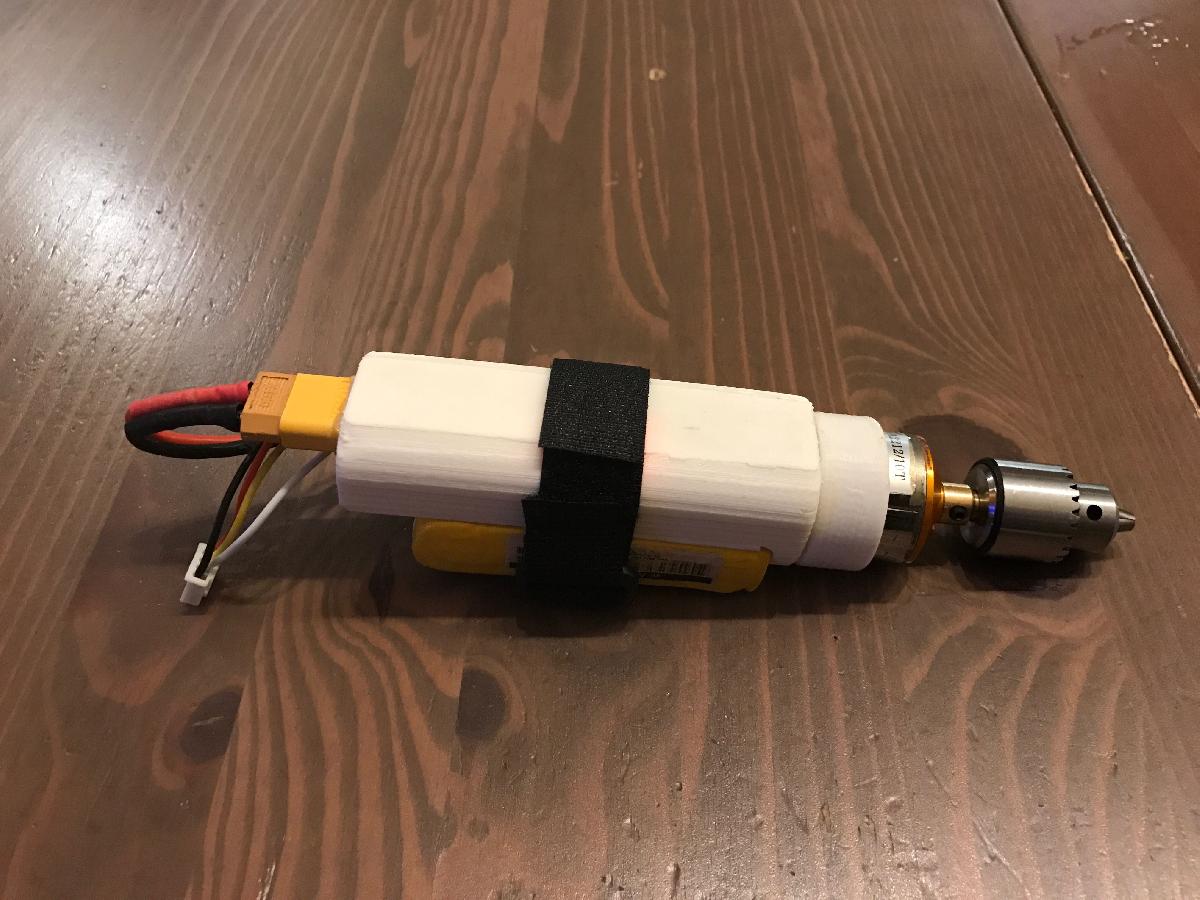 Ferramenta rotativa com motor sem escovas