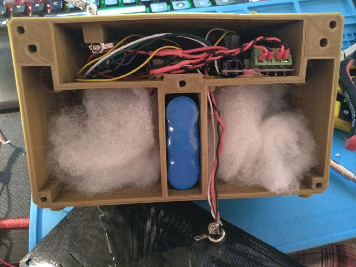 Ghettoblaster, caixa de som, alto falante Bluetooth, radio, musica, faca voce mesmo
