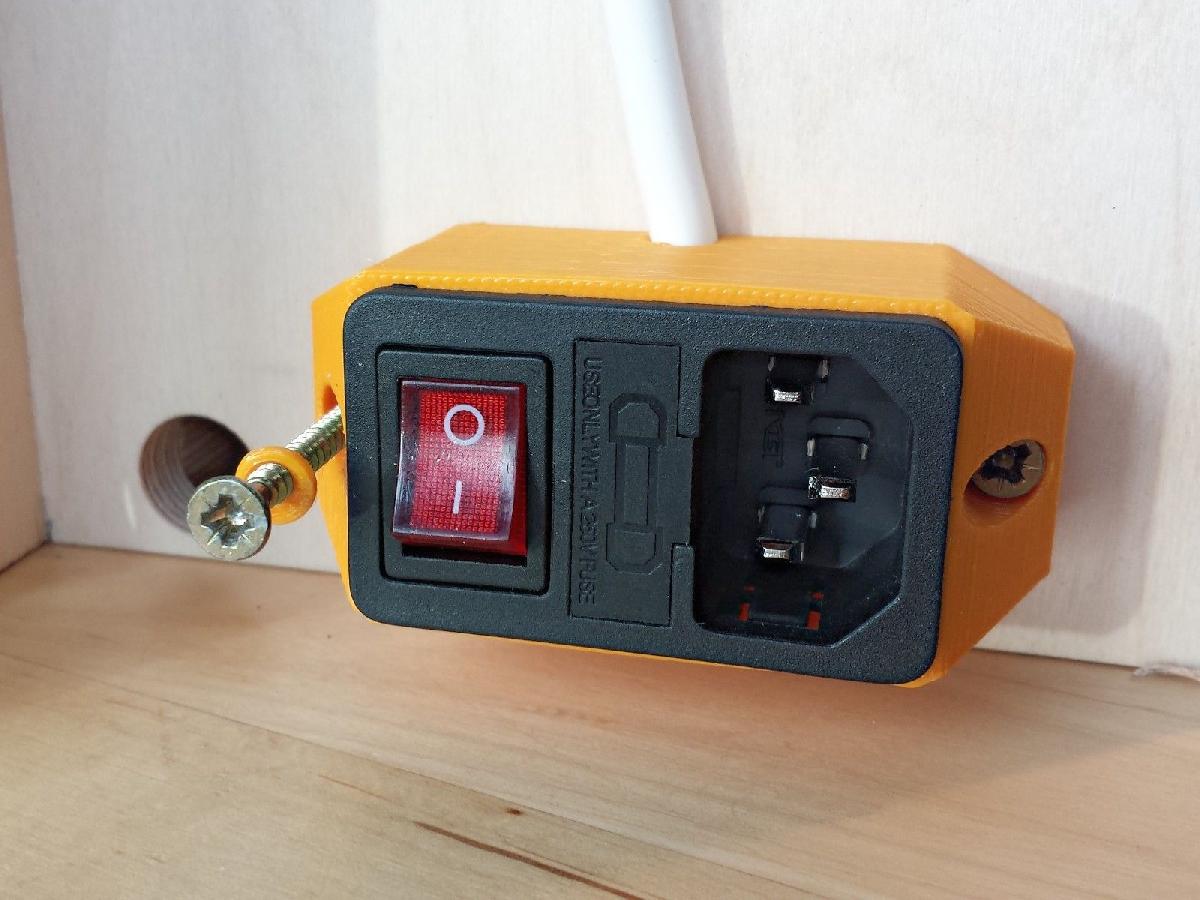 Suporte de entrada com fusivel e interruptor IEC320