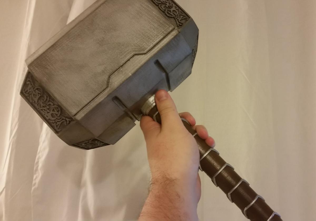 Martelo de Thor em tamanho real (Mjolnir)
