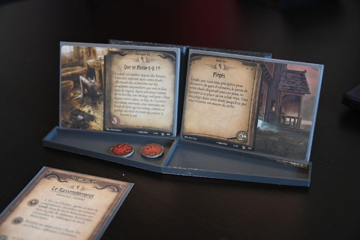 Suporte para livro de Agenda/Ato de Arkham Horror LCG