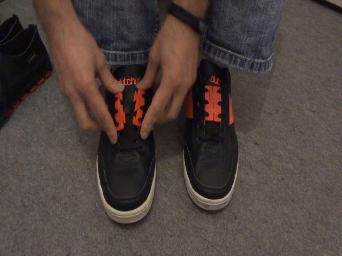 Sapatos rápidos gravatas