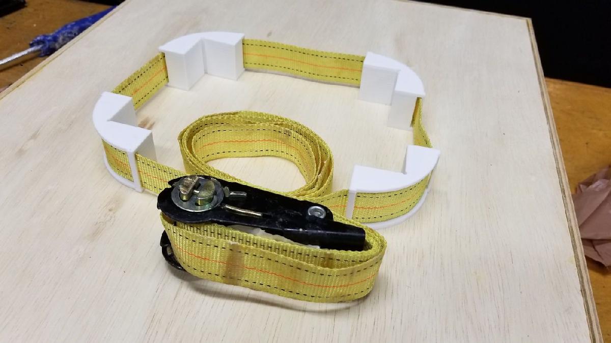 Blocos de canto para grampo de faixa