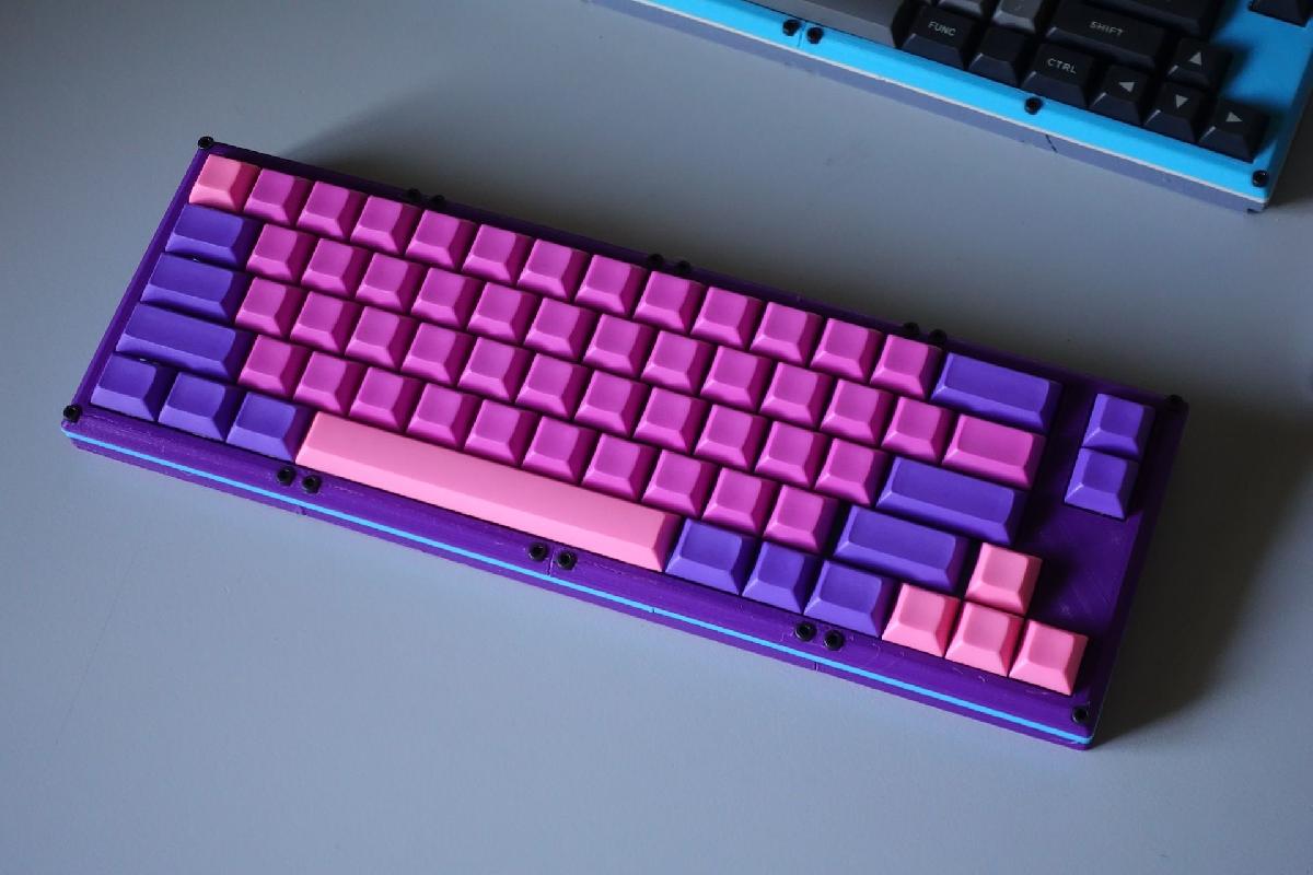 Clueboard / FC660m 66% Teclado Mecanico v2