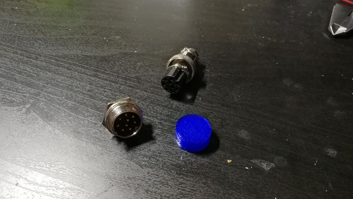 Capa do Conector GX16 9