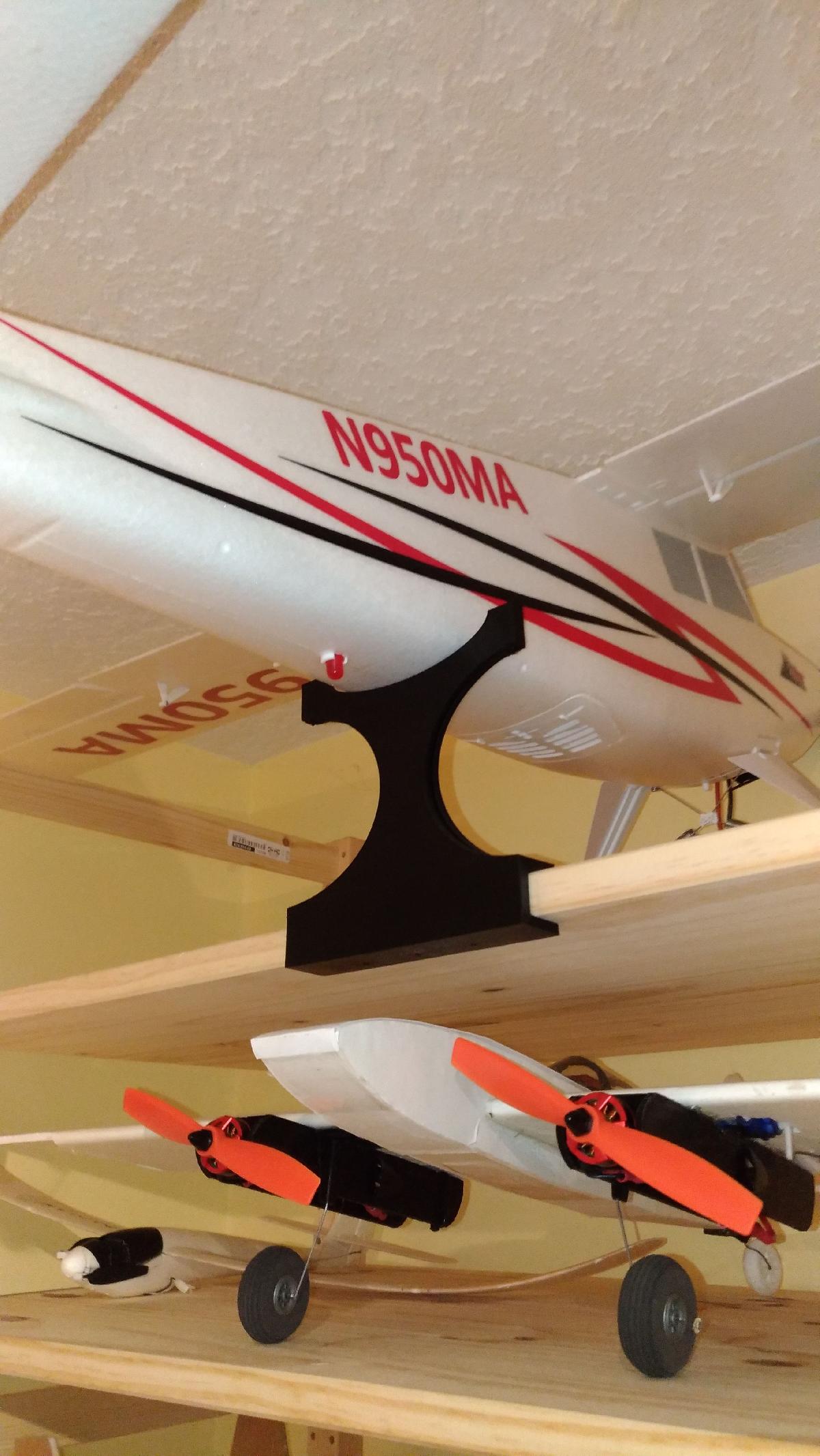 Suporte de Fuselagem Ivar Shelf