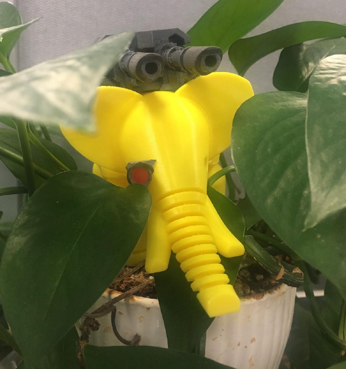 Elefante Cyborg LFS